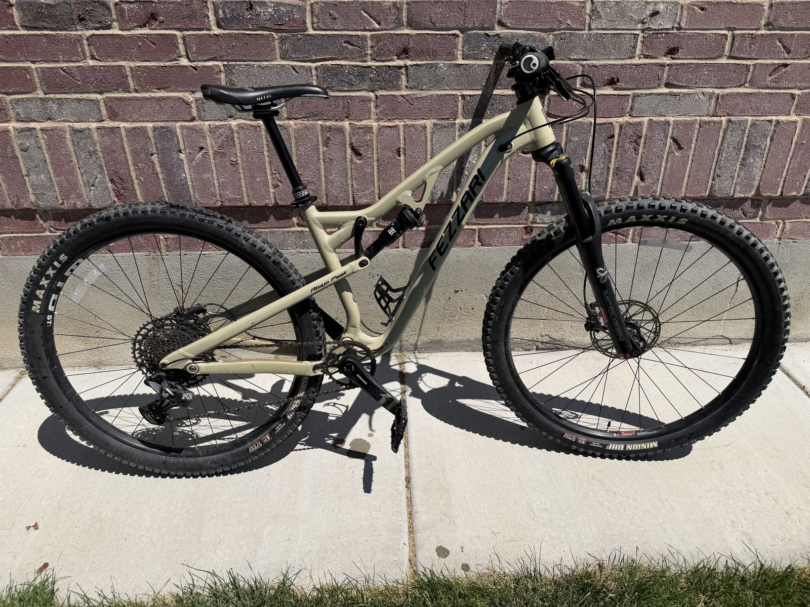 Fezzari Abajo Peak Mountain Bike — Medium, Full Suspension, Great Condition!