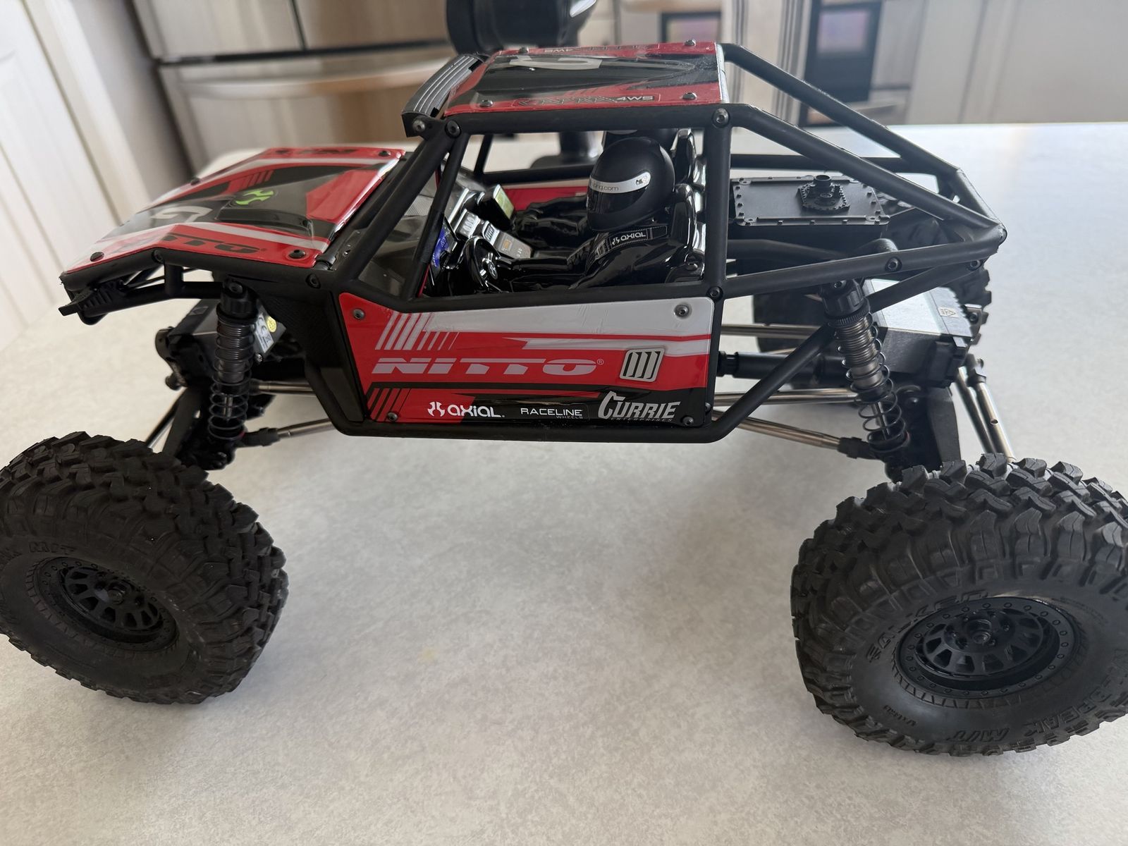 1/10 Axial Capra 4WS Crawler.