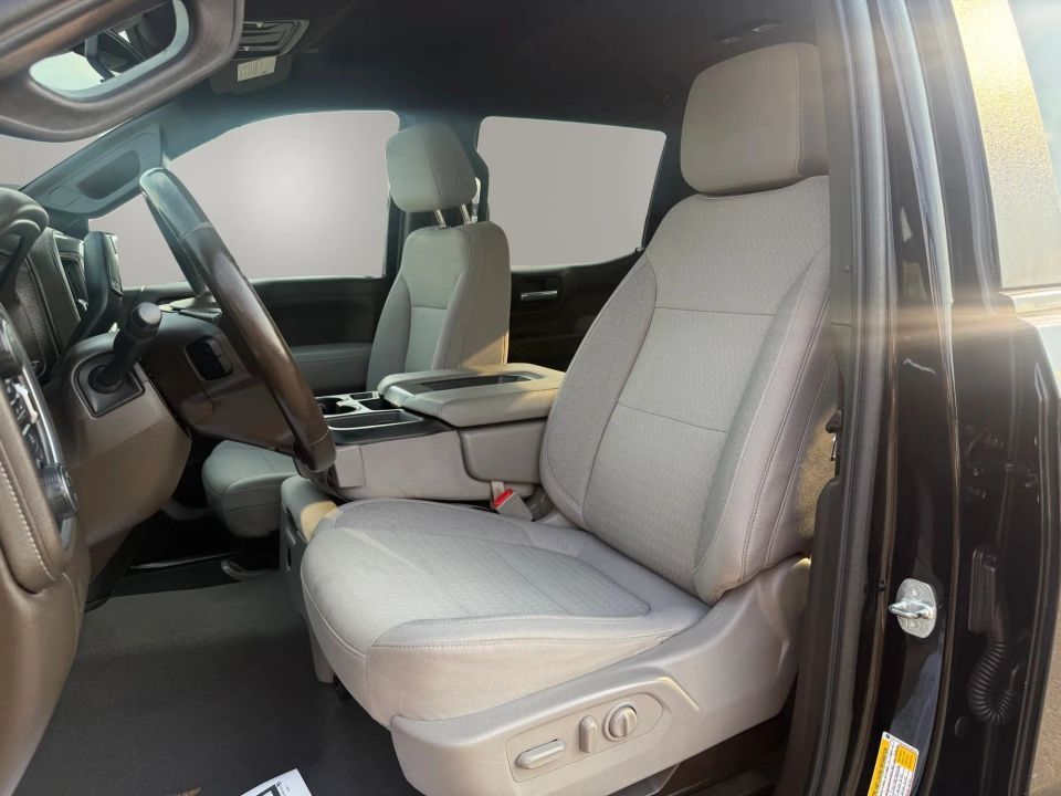 Main image 17