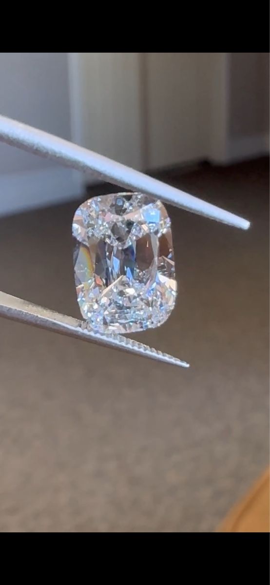 3.05 Carats Old Mine Cushion Cut Loose Lab Diamond Gemstone E VVS2 IGI Certified