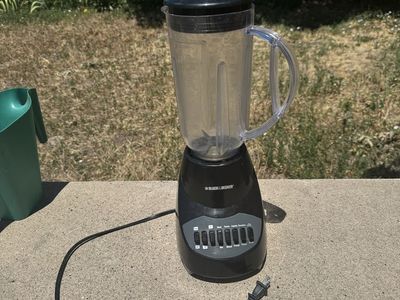 BLACK+DECKER Blender - Black 550W 10-Speed Smoothie Maker