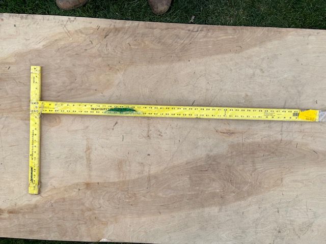 Sheet rock square / Tool