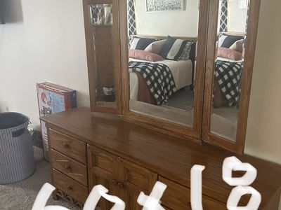 Solid Oak King Bedroom Suite.