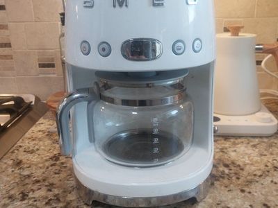 Smeg coffe maker.