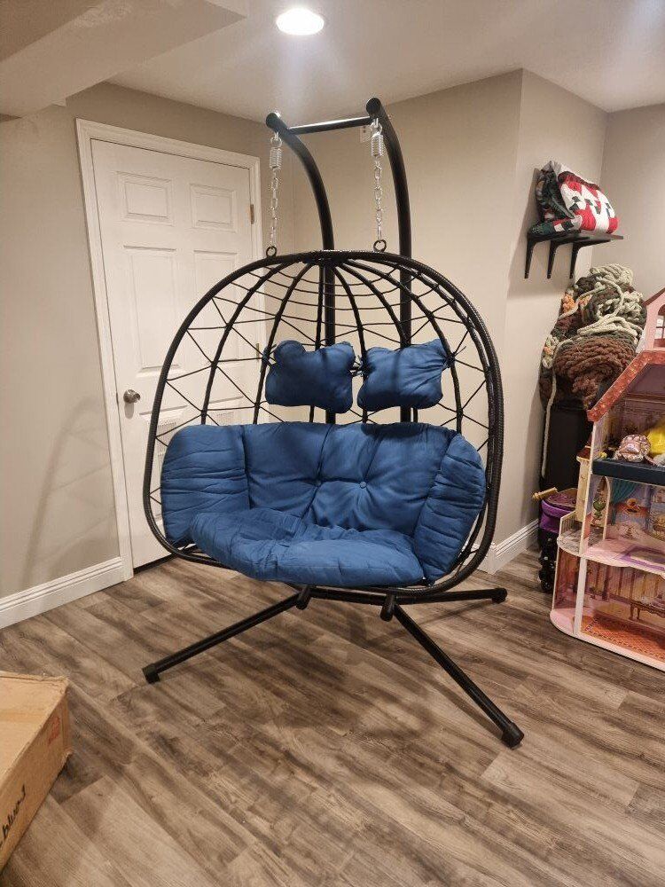 Egg Swinging Chair for Ourdoor or Patio New