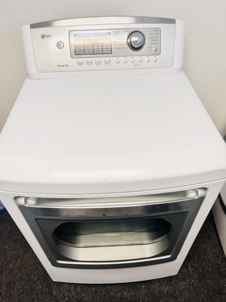 LG Super Capacity Electric Dryer