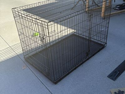 Xxl wire dog kennel 2 doors