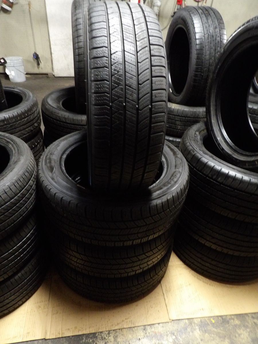 215/55R17 ROAD HUGGER GTP AS 02 SET OF USED TIRES