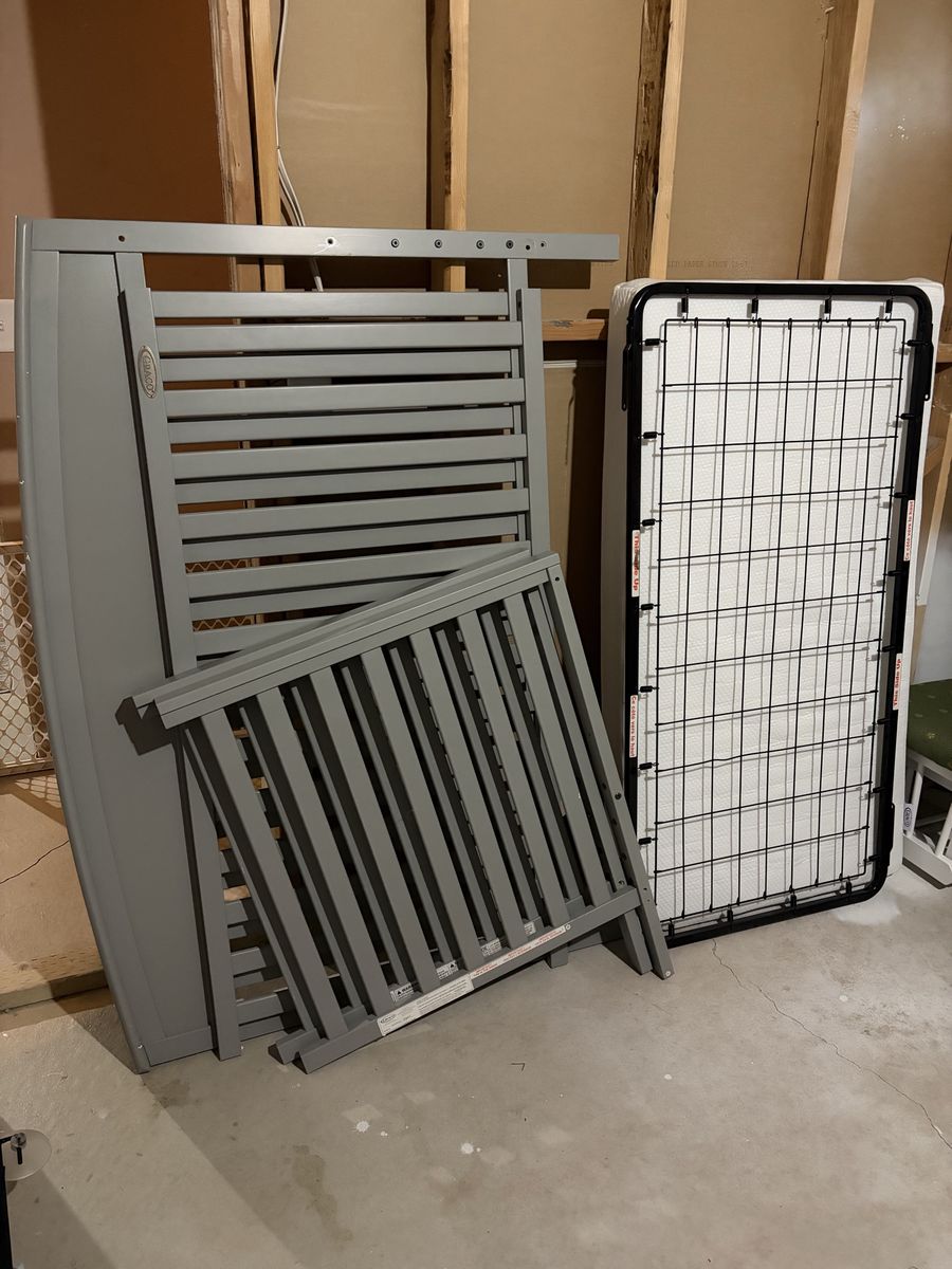 Graco Grey Convertible Crib with Mattress - Used, Good Condition