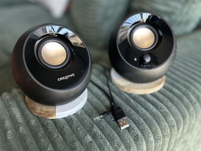 Creative Pebble USB 2.0 Speaker / Audio 3.5mm Stereo Jack