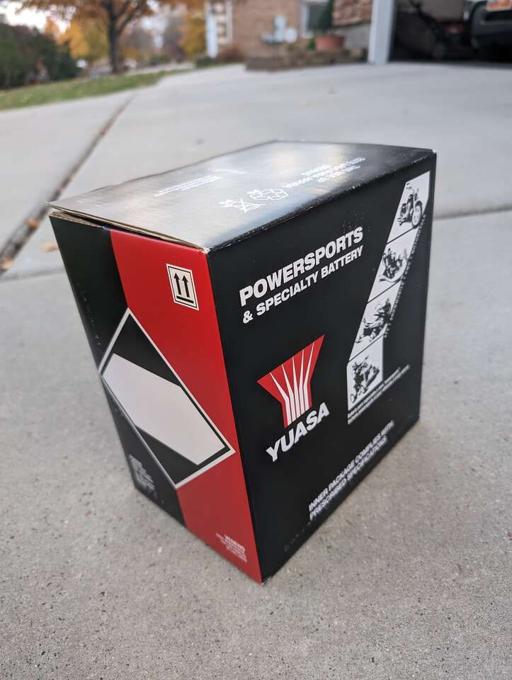 BRAND NEW YUASA AGM YT19BL-BS with seperate bottle of acid included