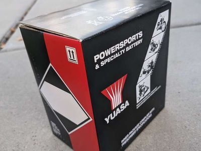 BRAND NEW YUASA AGM YT19BL-BS with seperate bottle of acid included