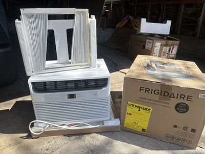 Frigidaire 6000 BTU/250 sq. ft. room air conditioner