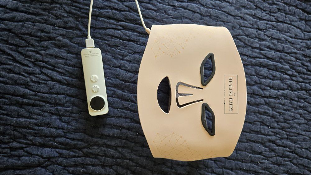 The Healing Happy luxe LED Light Therapy Face Mask - Skincare Device