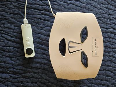The Healing Happy luxe LED Light Therapy Face Mask - Skincare Device