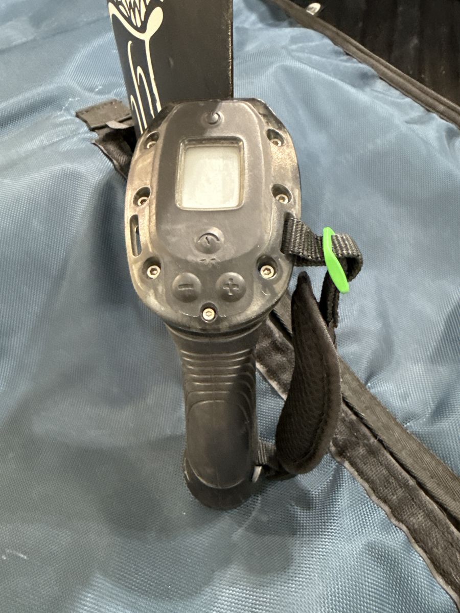 Main image 6