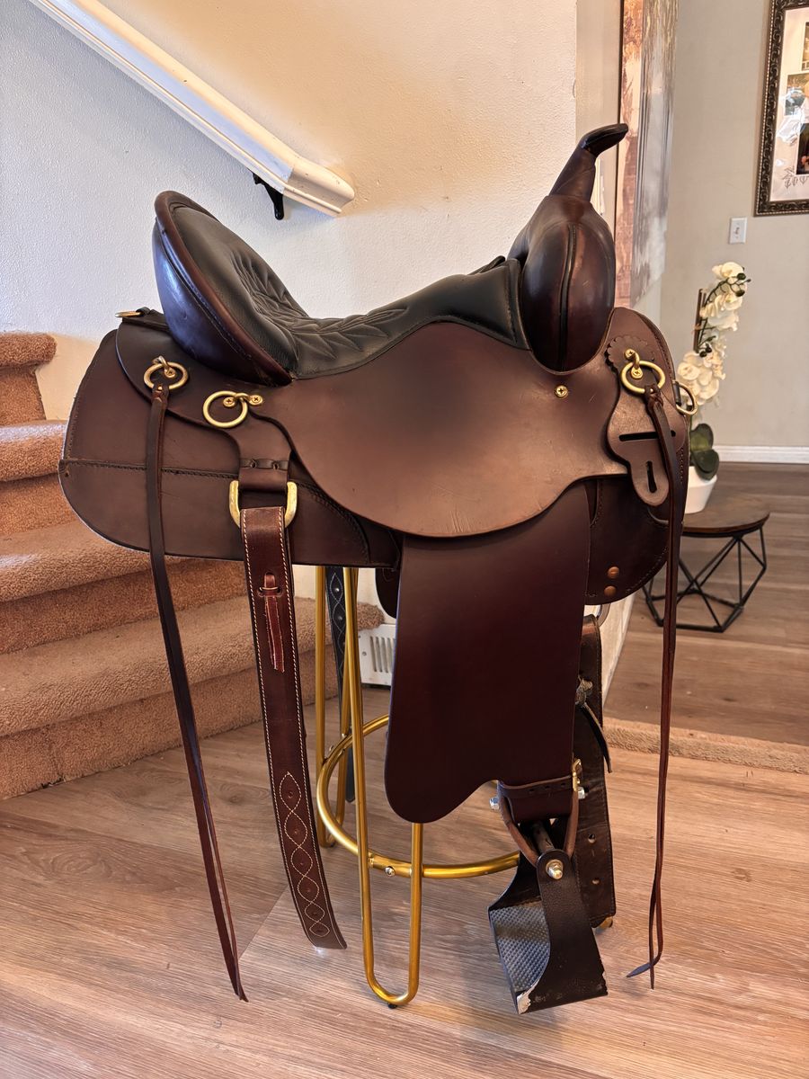 15” High Horse Circle Y trail saddle