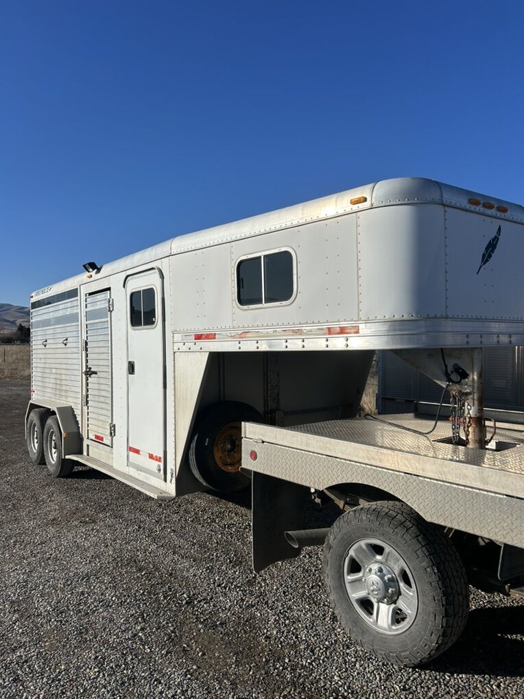 Featherlite 4 Horse Trailer