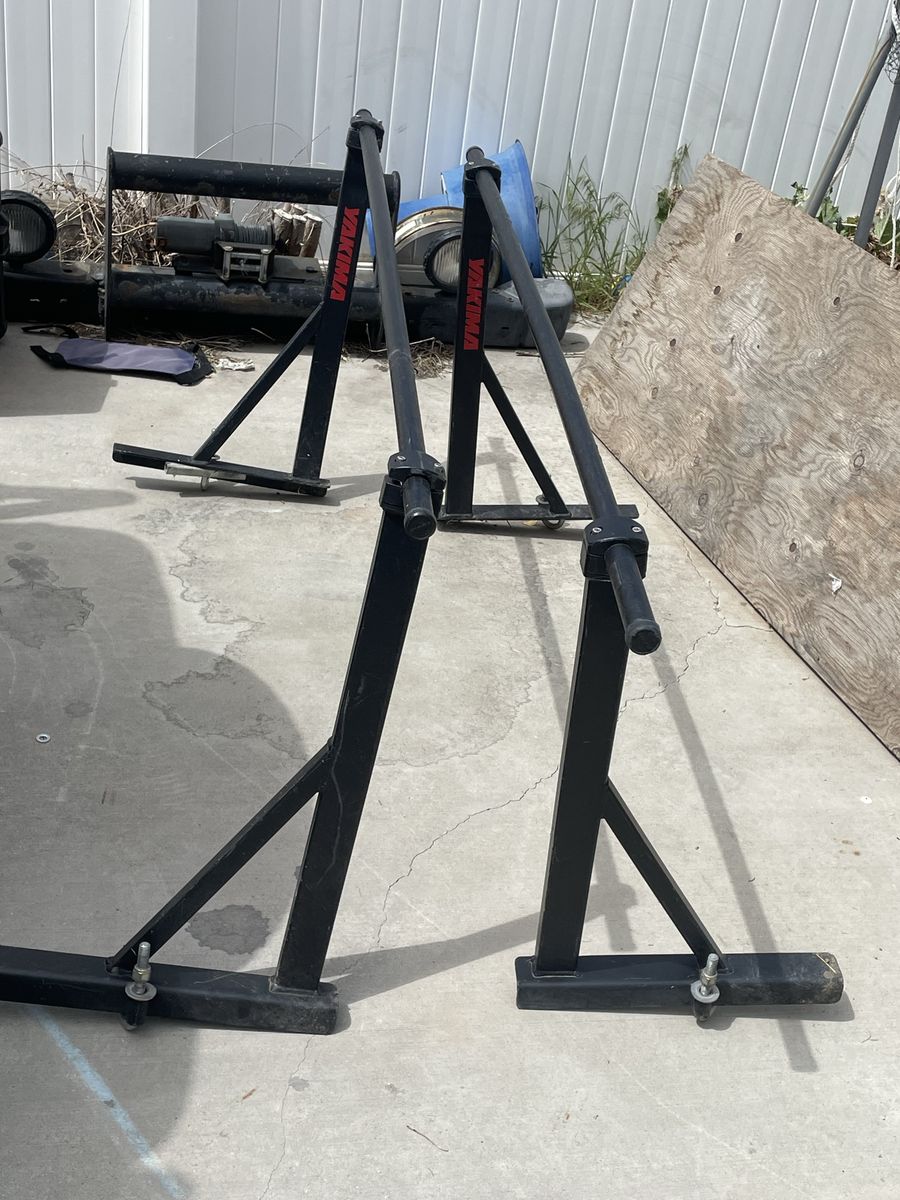 Small truck bed rack