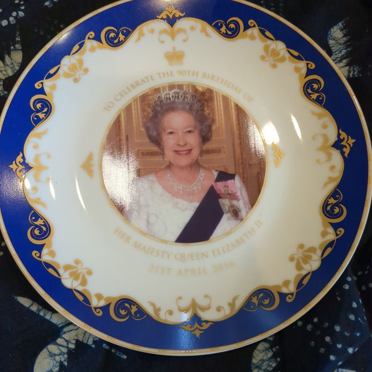 Queen Elizabeth the 2nd 90th birthday plate