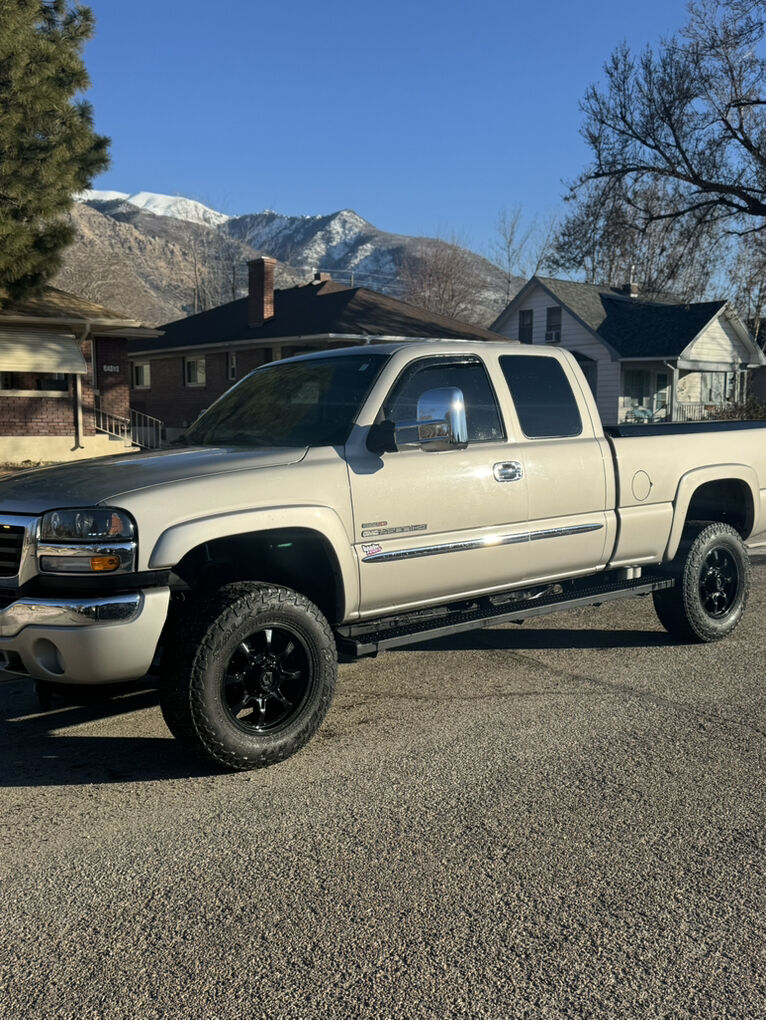 2005 GMC 2500 SLE