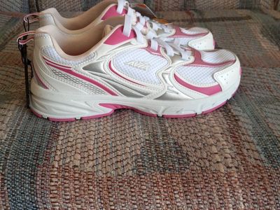 Avia woman shoes