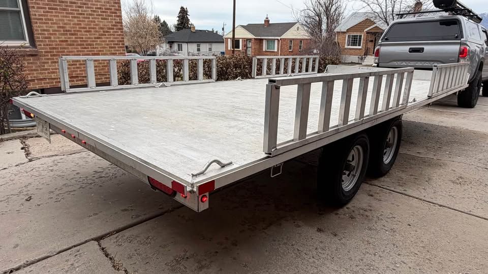 2014 16 Ft Aluma Aluminum Trailer / Car Hauler