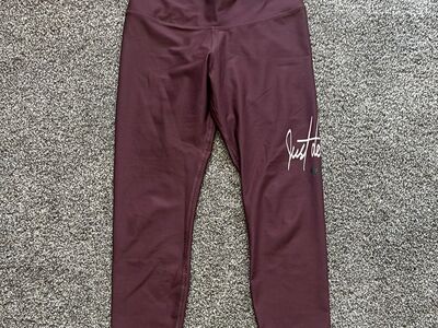 Nike Dri-Fit Women's Maroon Leggings- S