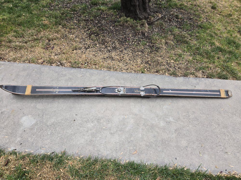 vintage snow skis