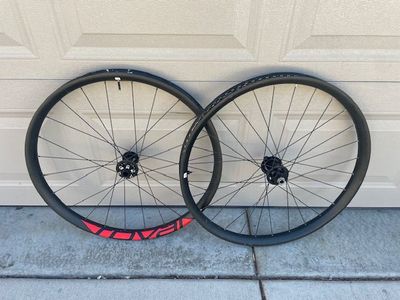 Roval Traverse 27.5 Carbon Boost wheelset