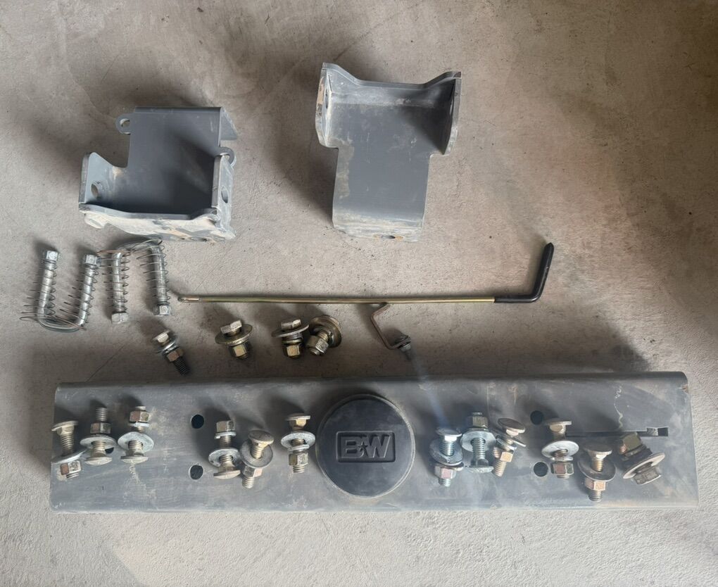 B&W Turnover Ball Hitch for 07-13 Toyota Tundra