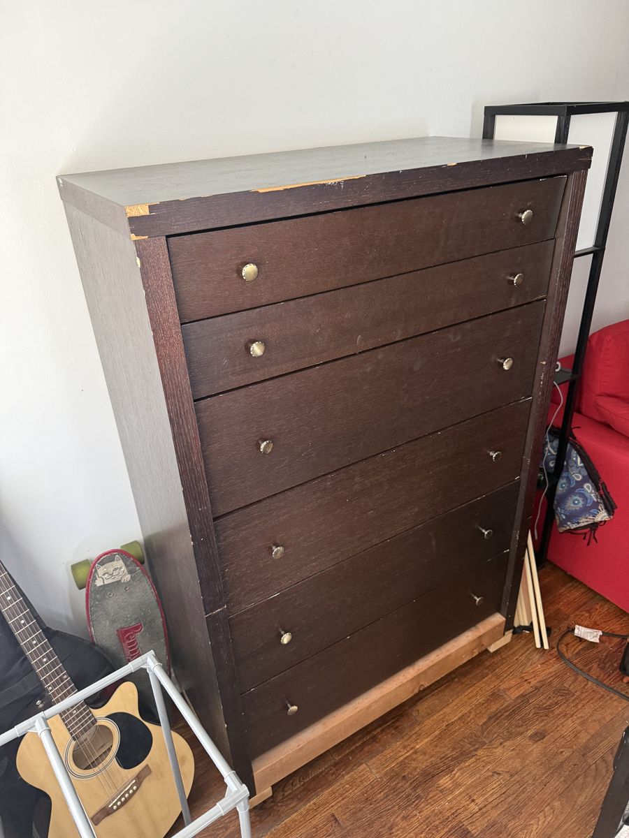 Dresser On Wheels (38x60x19)