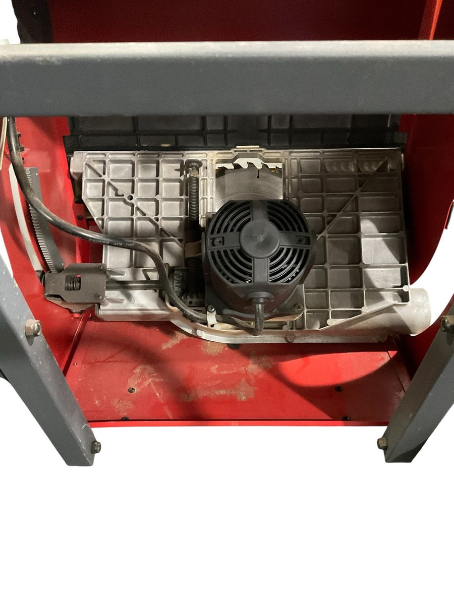 Main image 4