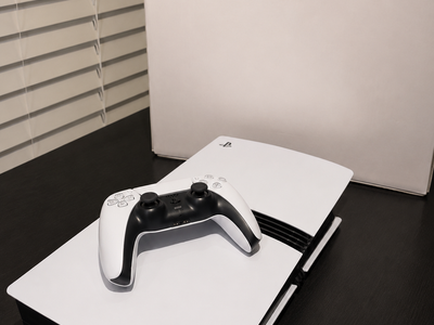 PlayStation 5 Pro (PS5 Pro) – Like New – Original Box Included