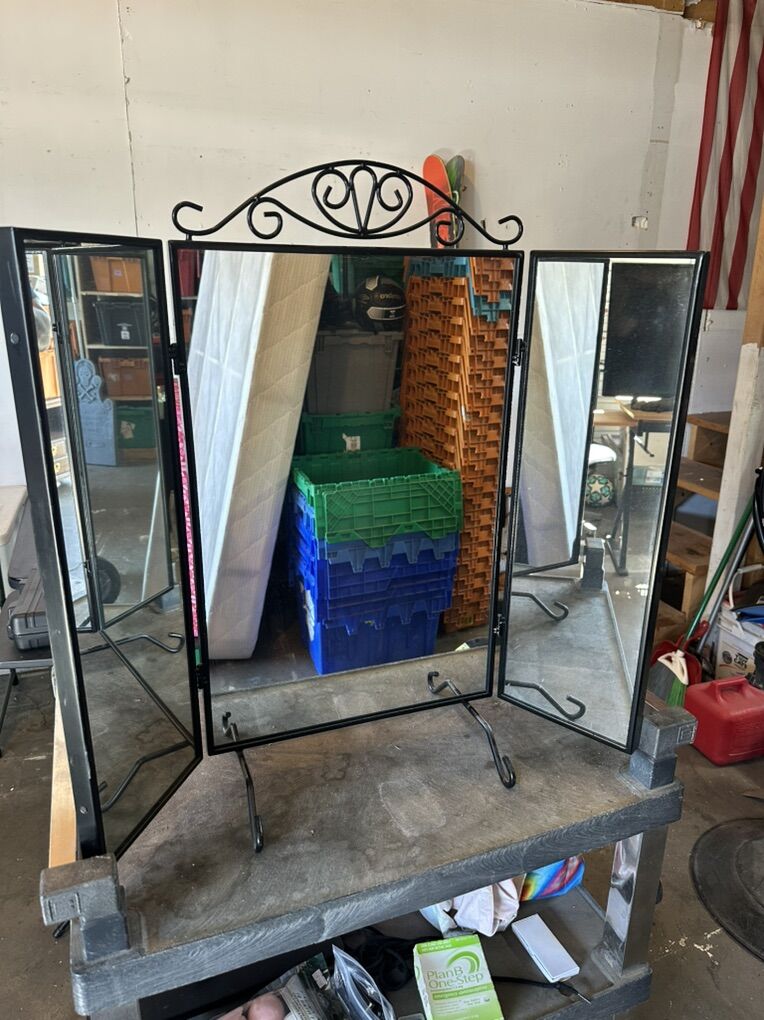 IKEA KARMSUND Trifold Mirrror With Necklace Hooks