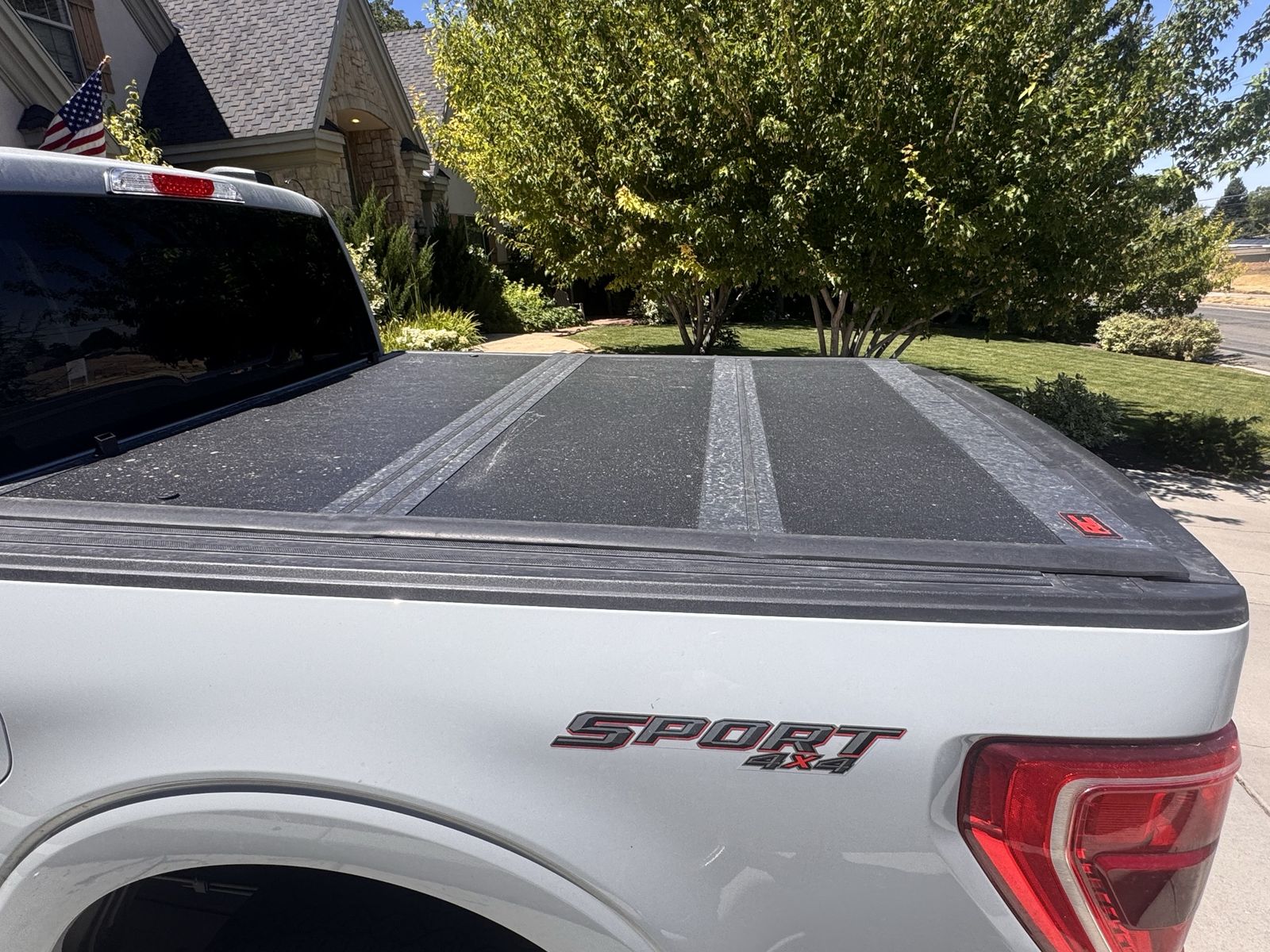 Rough Country Low Profile, Tri-Fold Truck Bed Cover for 5'7" Ford F-150 Bed, Minor Cosmetic Damage
