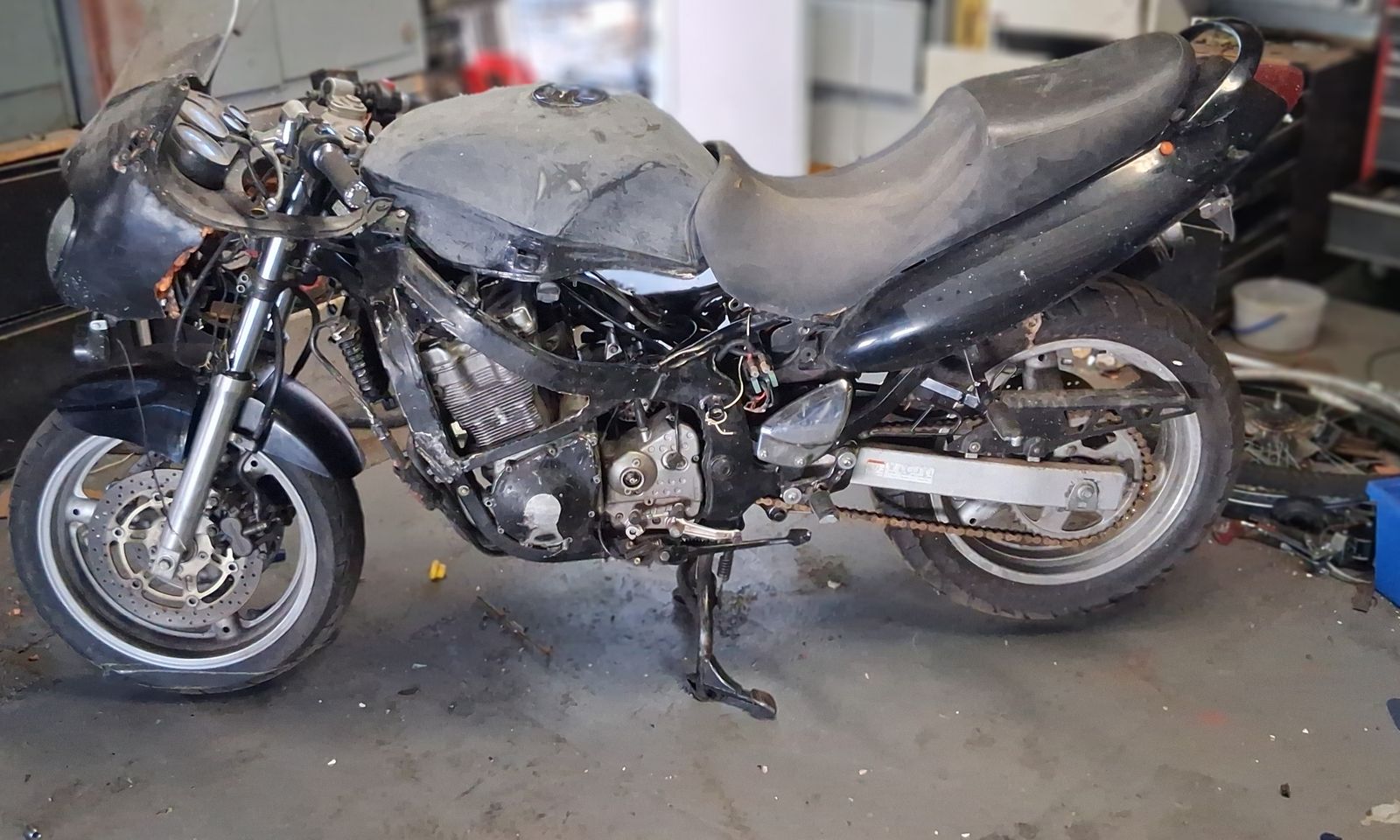 99 katana 600