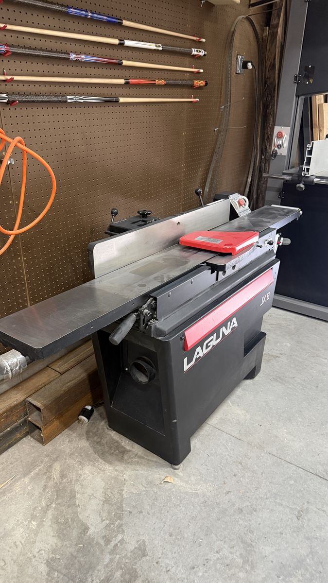 Laguna jointer like brand new !