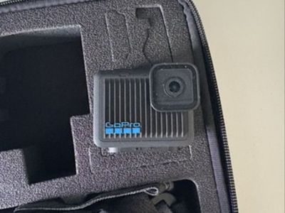 GoPro HERO Action Camera - Black with Carrying Case and Waterproof Housing