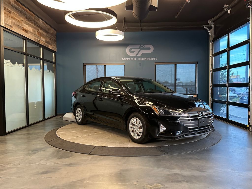 2020 Hyundai Elantra SE