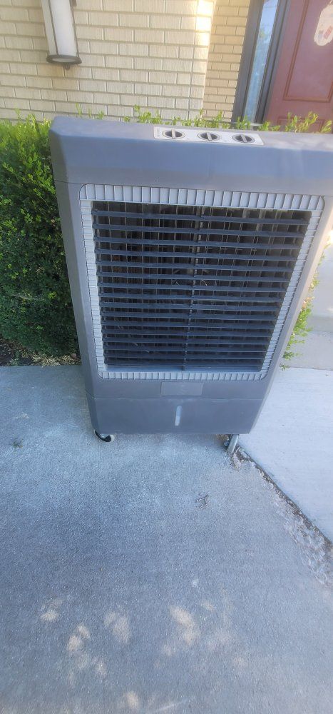 Hessaire MC61V Mobile Evaporative Cooler Portable Air Conditioner Swamp Cooler