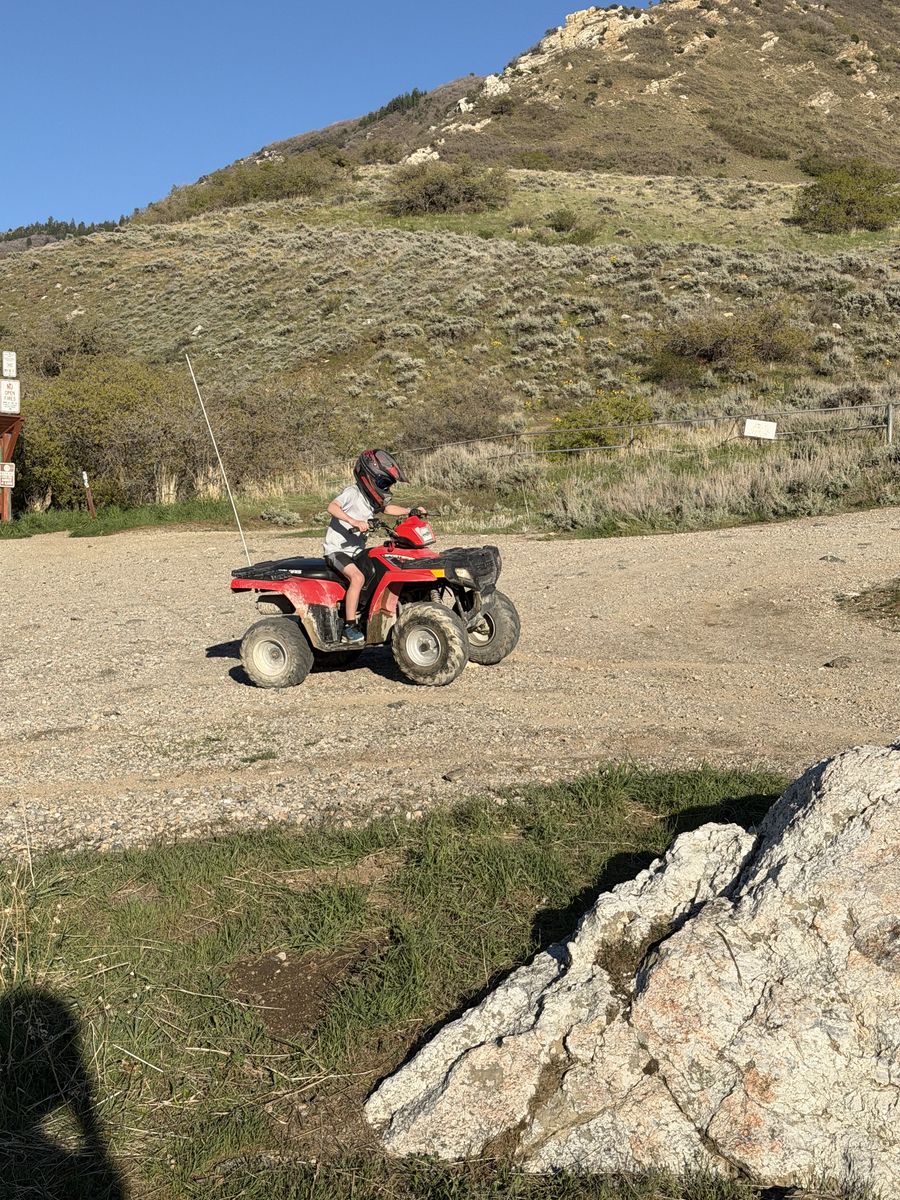 Polaris Sportsman 90 Youth Four wheeler