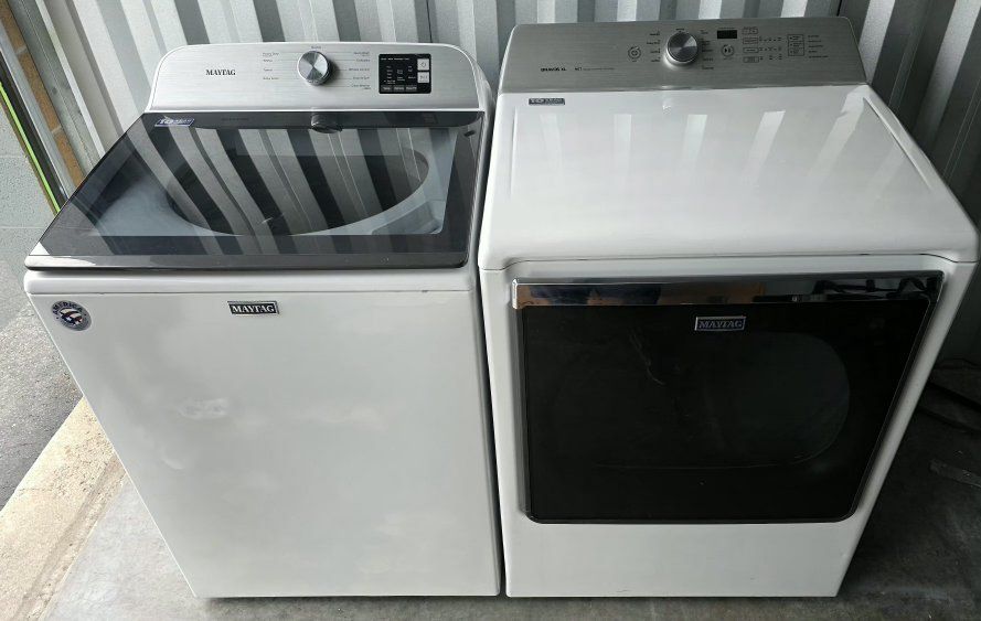 Maytag XL capacity washer &electric dryer set