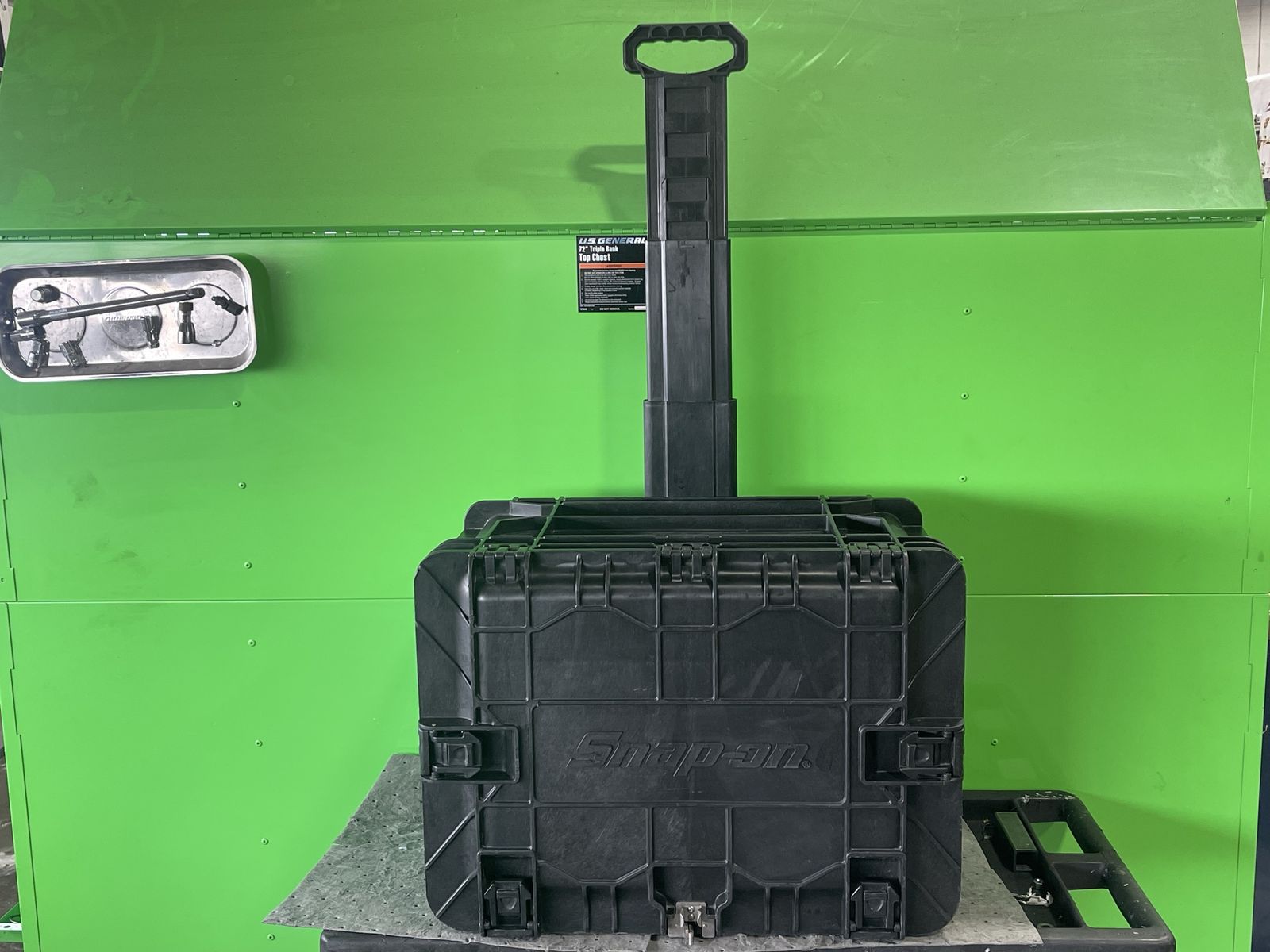 Snap-on Rolling Tool Case Heavy Duty Storage Box with Extendable Handle