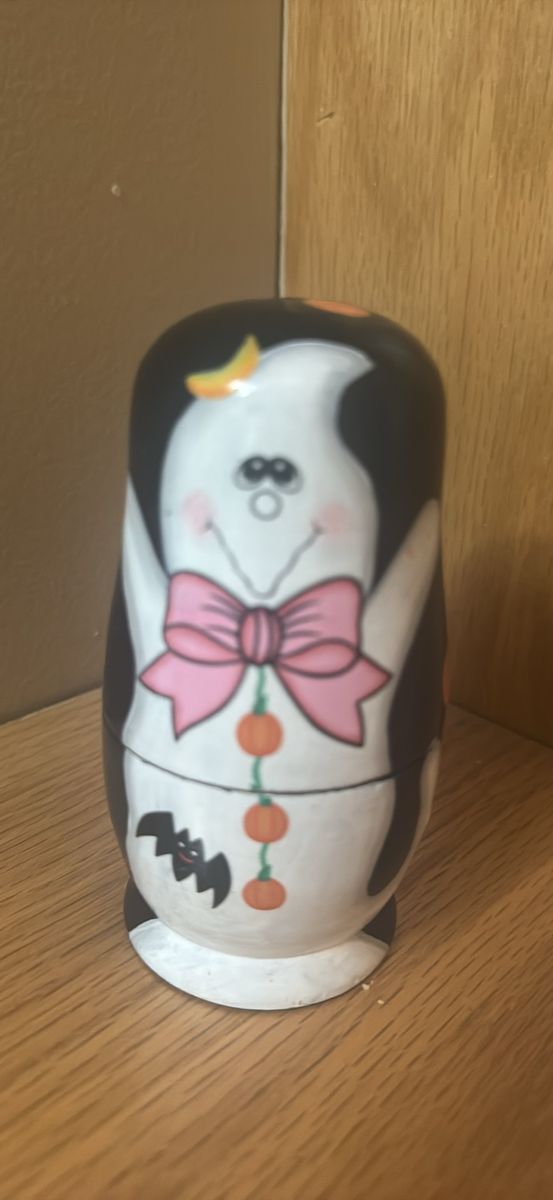 Halloween Nesting Dolls Set 5-Piece Hand-Painted Matryoshka Wooden Ghost Witch Scarecrow