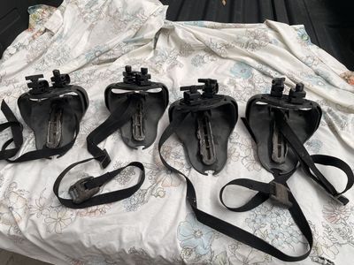 Set of 4 Used Yakima Mako Saddles with Straps
