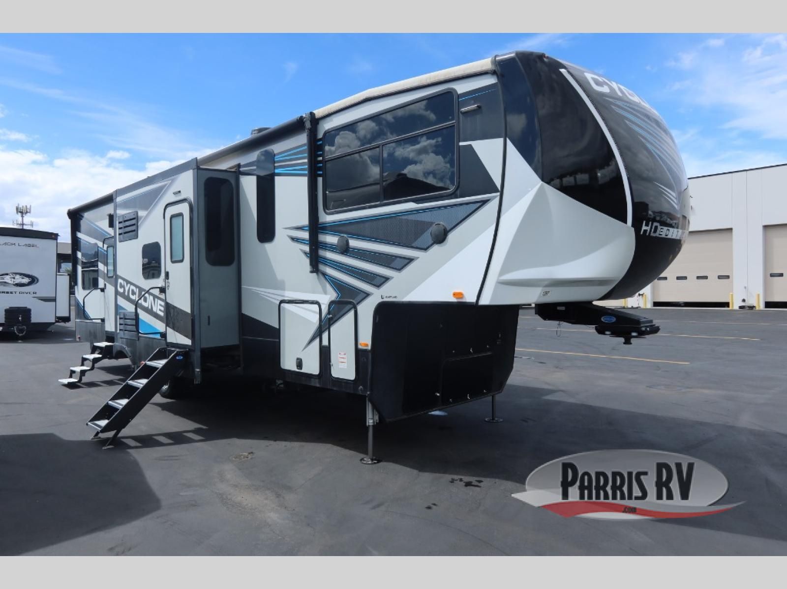 Used 2022 Heartland Cyclone 3413