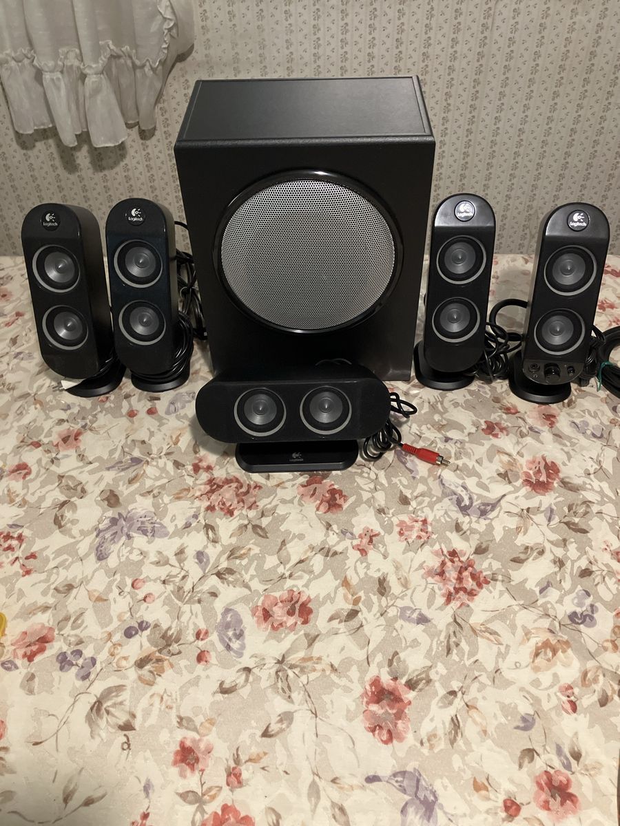 Logitech X-530 5.1 Surround Sound Computer Speaker System with Subwoofer
