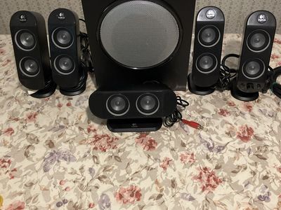 Logitech X-530 5.1 Surround Sound Computer Speaker System with Subwoofer