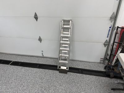 Fly folding ramp